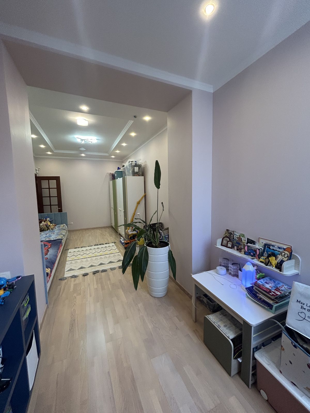 Apartment on Dovzhenko St.