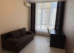 The apartment is located on Frantsuzsky Boulevard.