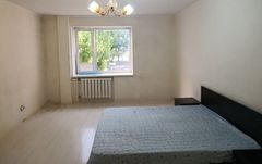 Apartment on Serhiy Yadov Street
