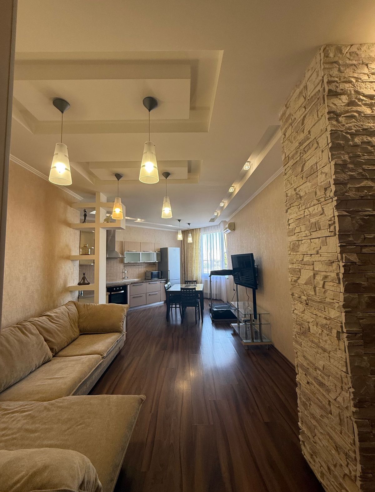 Apartment on Serednofontanska Street.