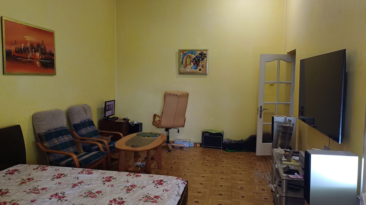 Apartment on Deribasovskaya St.