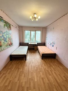 Квартира на проспект Небесної сотні вул