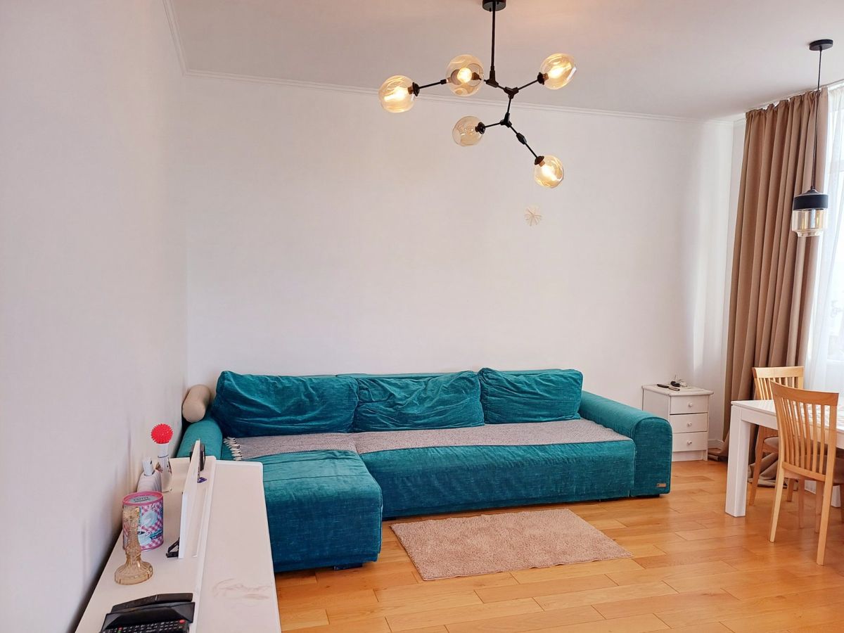 Apartment on French Boulevard