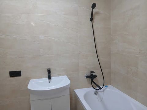 Квартира на вул Перлинна