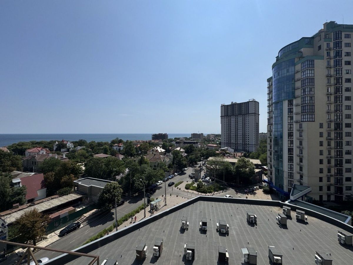 Apartment on Fontanska Road