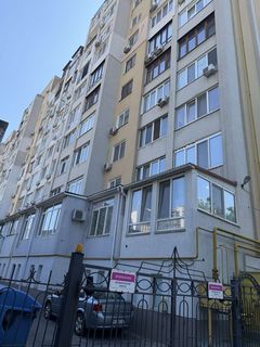 A 3-bedroom apartment on Soniachna Street.