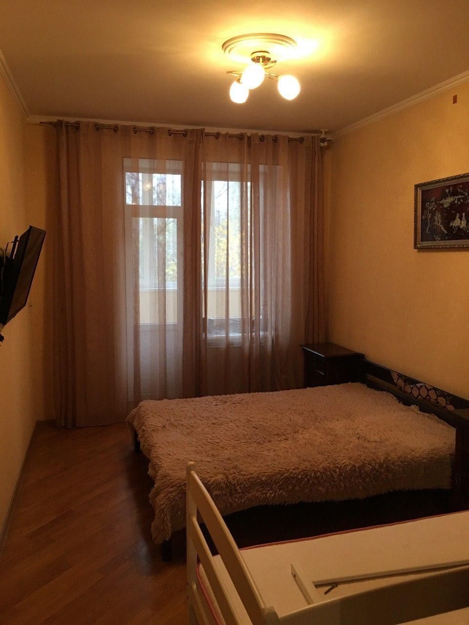 A 3-bedroom apartment on Soniachna Street.