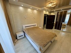 Квартира на Небесної Сотні просп.
