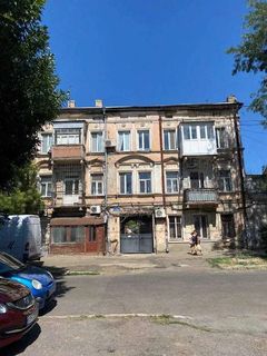 Apartment on Kostetska Street