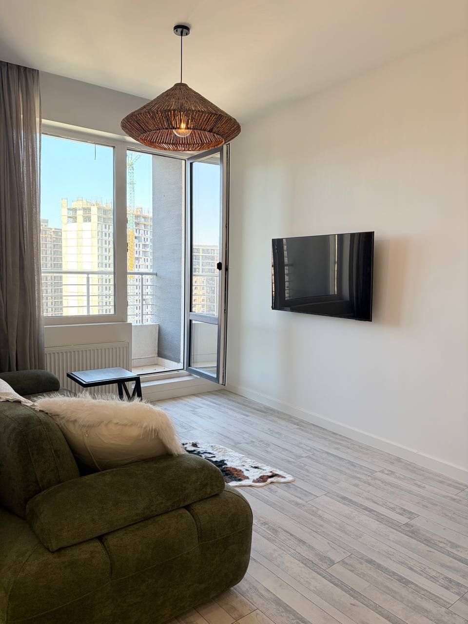A 1-bedroom apartment in the Atmosfera residential complex.