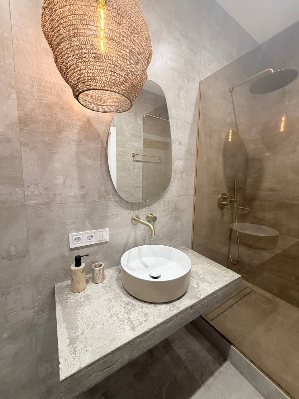 A 1-bedroom apartment in the Atmosfera residential complex.