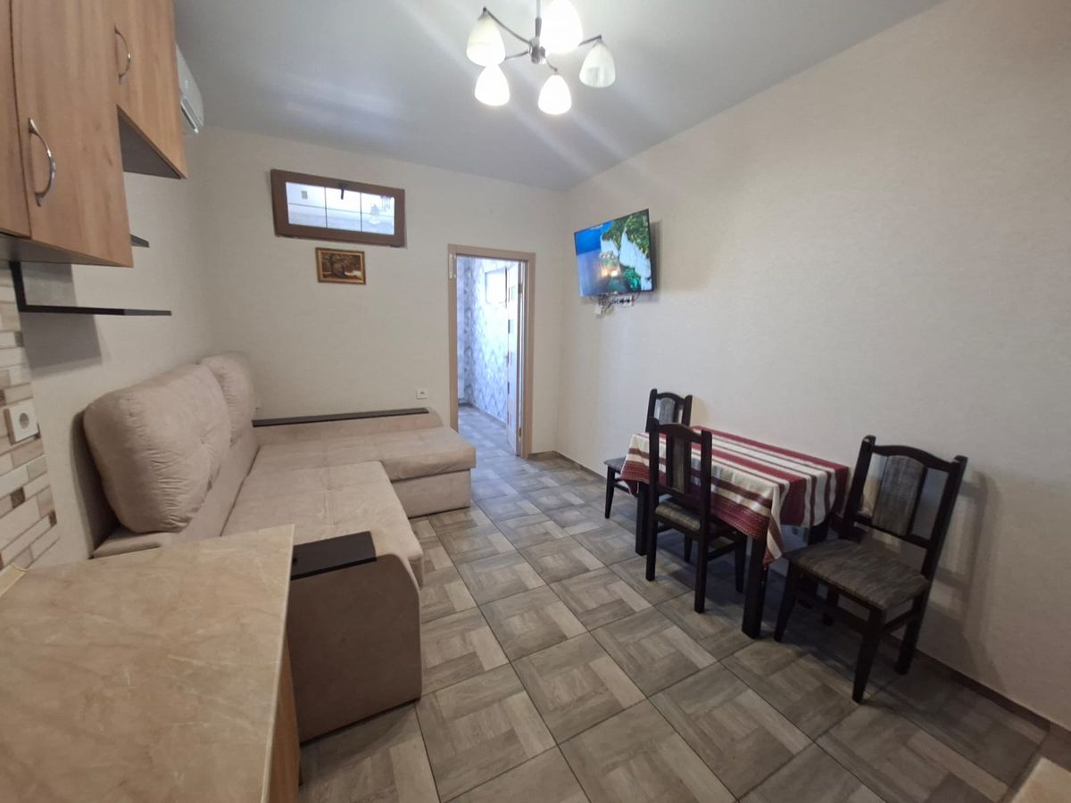 Apartment on Promyslova Street