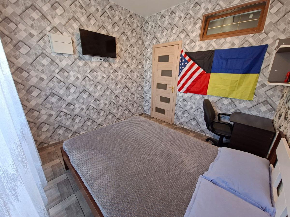 Apartment on Promyslova Street