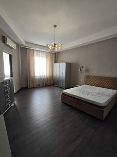 Квартира на Французський бульвар ул.