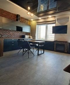 Apartment on V. Samofalova Street