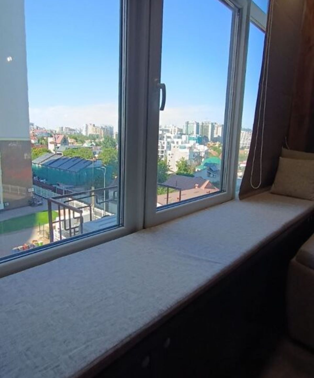 Apartment on V. Samofalova Street