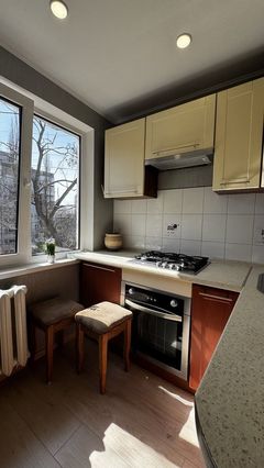 Квартира на Небесній Сотні
