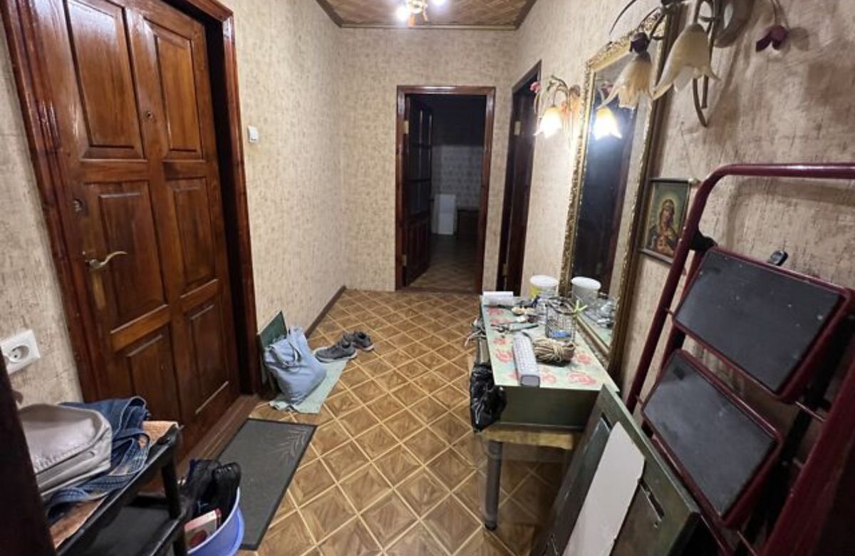 Apartment on Akademika Korolyova St.