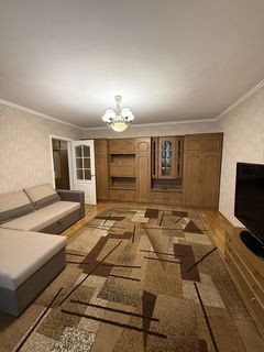 Квартира на Рекордній вул.