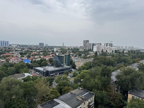 Квартира на Полуничний пров.