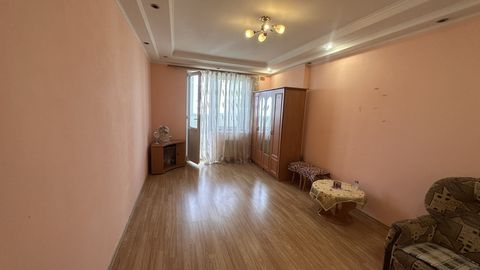 Квартира на Райдужний масив вул.