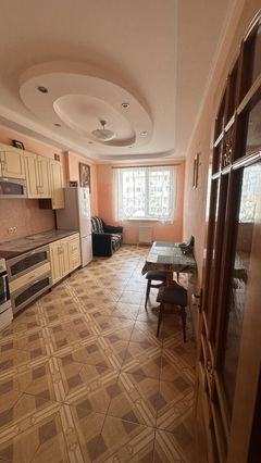 Квартира на Райдужний масив вул.
