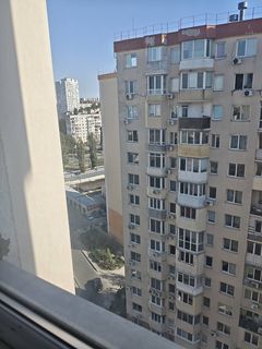 квартира на Масив Райдужнмй вул.