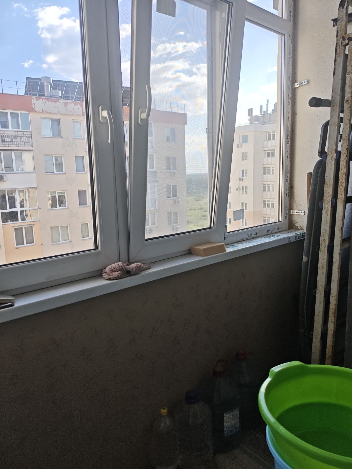 квартира на Масив Райдужнмй вул.