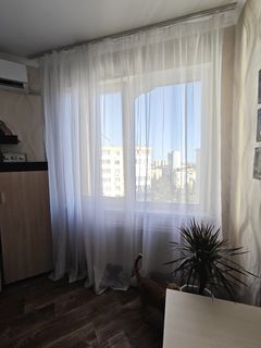 квартира на Масив Райдужнмй вул.