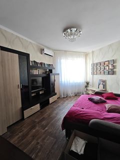 квартира на Масив Райдужнмй вул.