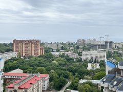 Apartment on Serednofontanska Street.
