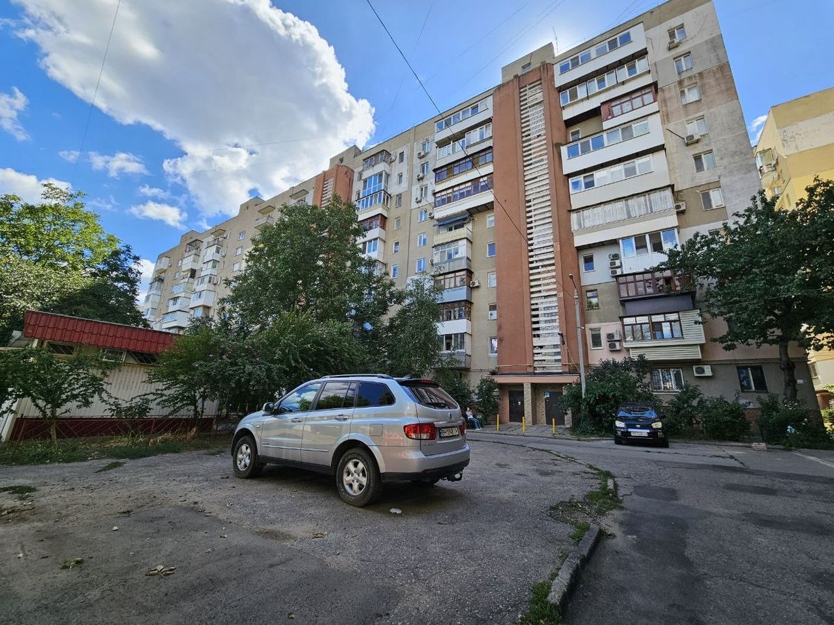 Квартира на Чикаленко вул