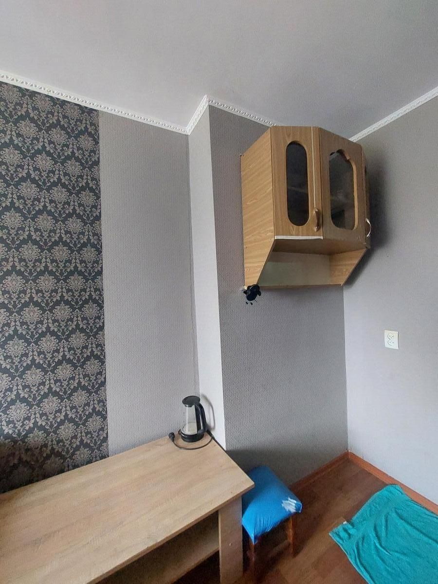 1 кімната Жоліо Кюрі вул.