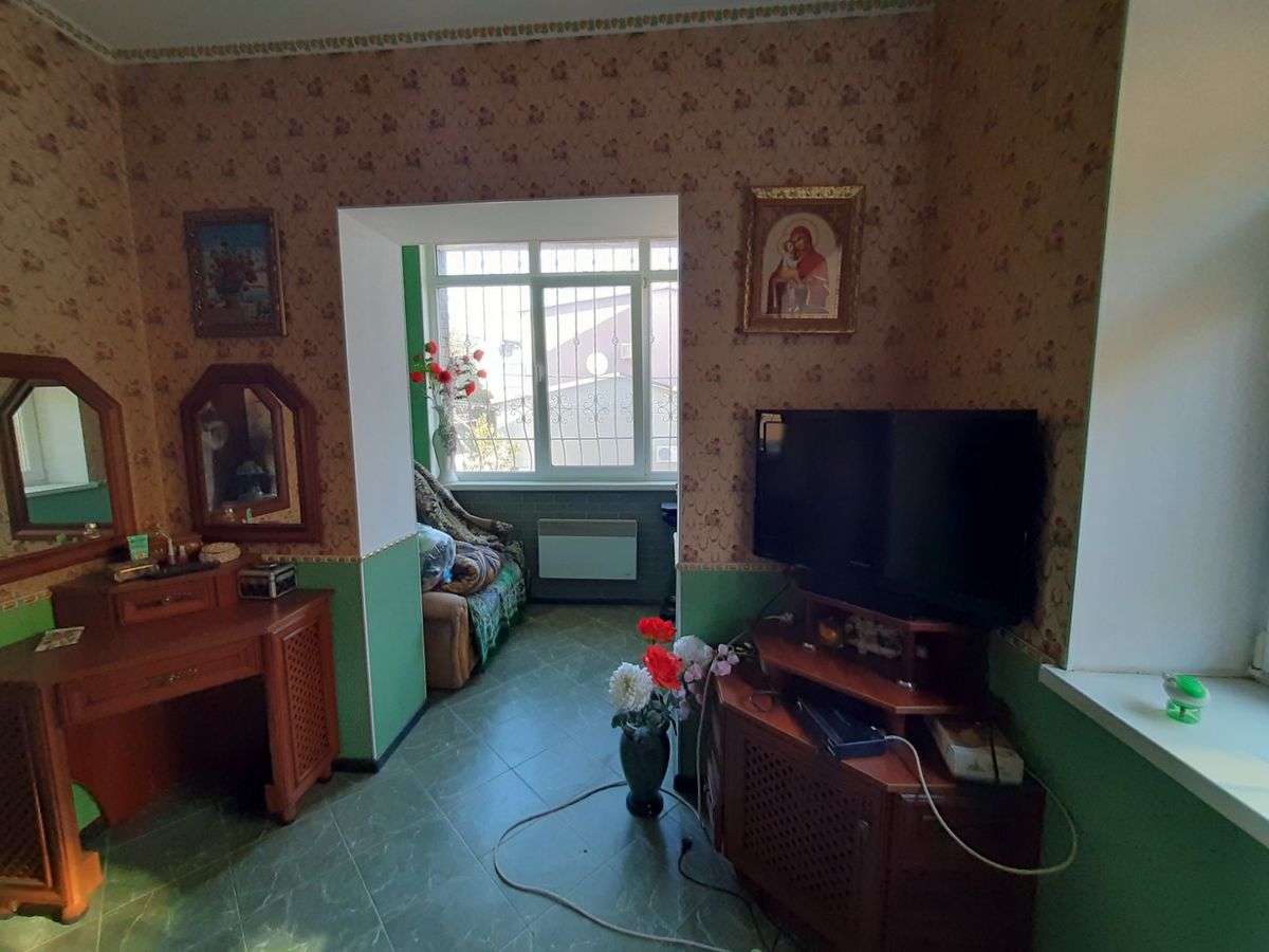 Будинок на Черноморська дор. вул.