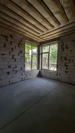 У продажу Шикарний новий будинок
