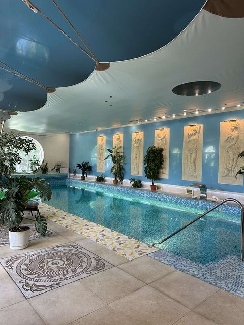 Luxury home for sale on Sovinion 3