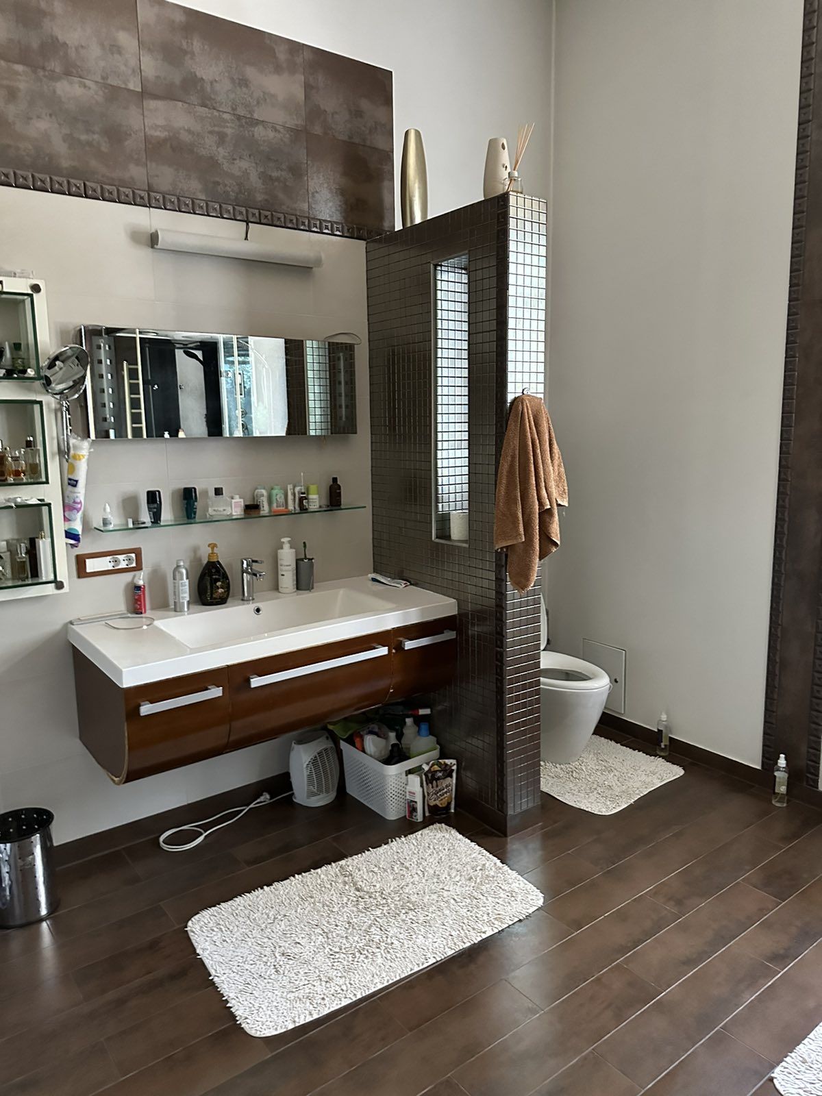 Luxury home for sale on Sovinion 3