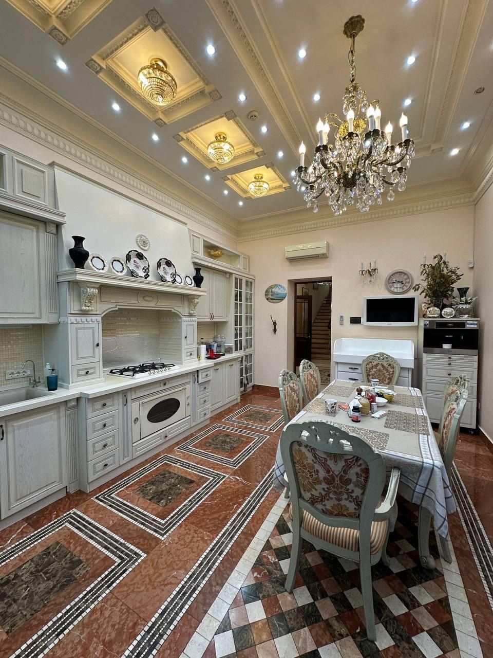 Luxury home for sale on Sovinion 3