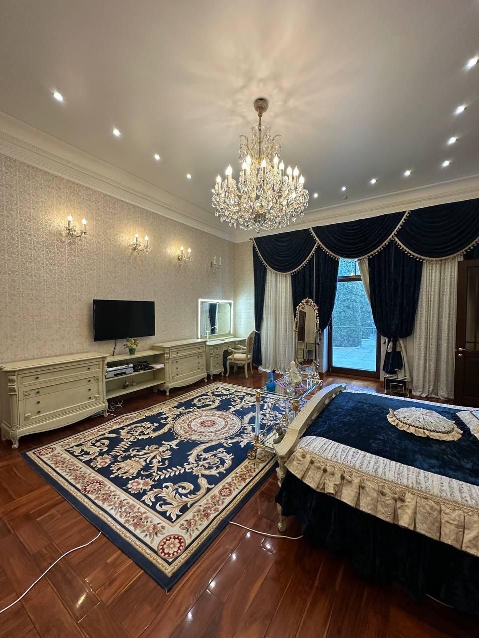 Luxury home for sale on Sovinion 3