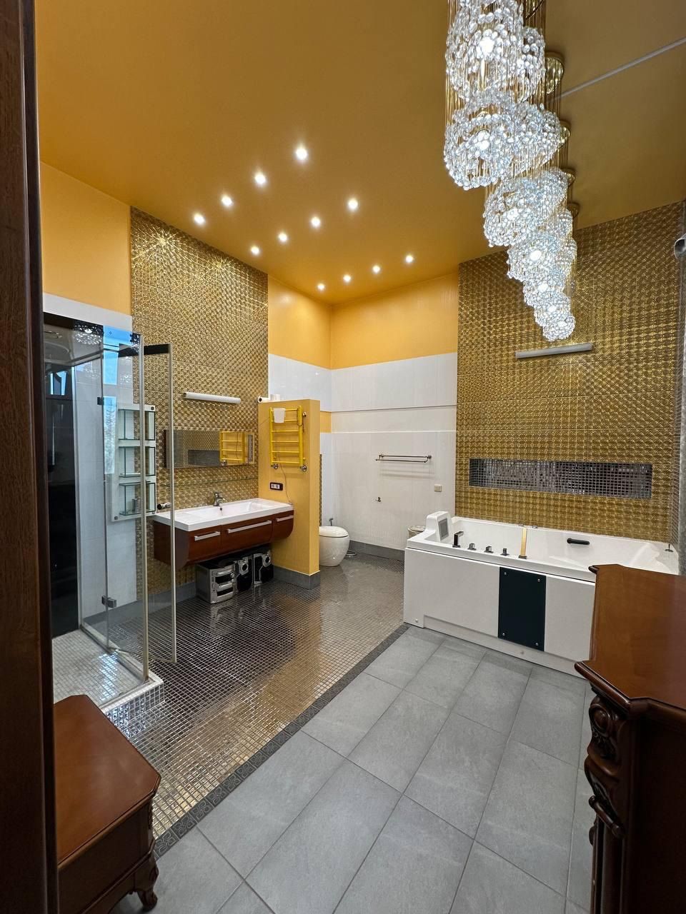 Luxury home for sale on Sovinion 3