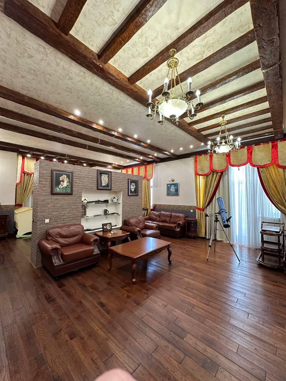 Luxury home for sale on Sovinion 3