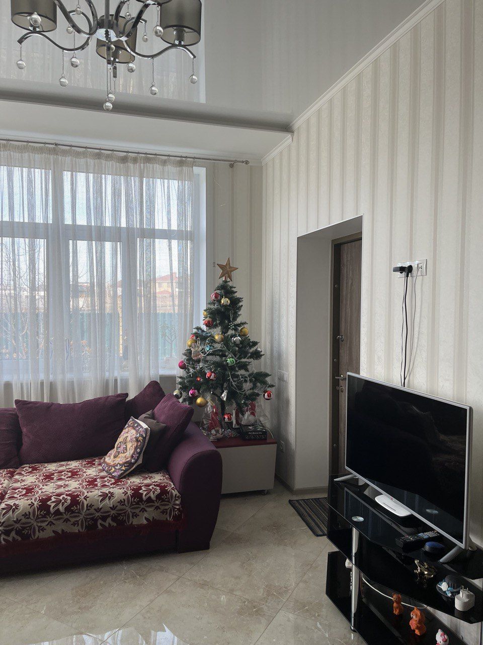 The house is located in Sovinion, Berehova Vuzha.