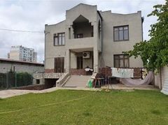 Будинок на Купріна вул.