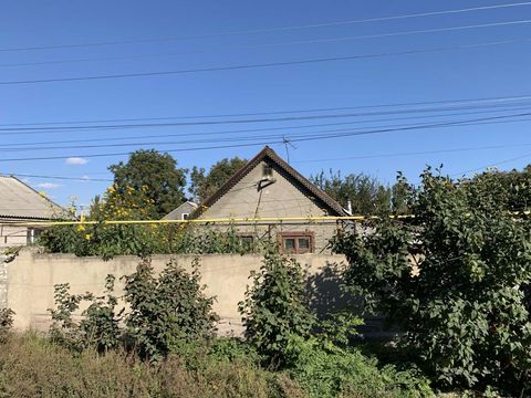 The house is located at 2 Vynogradna St.