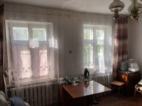 The house is located at 2 Vynogradna St.