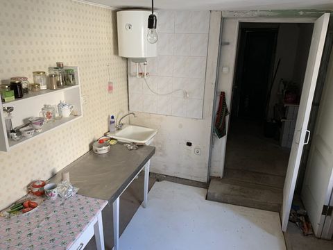 The house is located at 2 Vynogradna St.