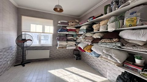 У продажу просторий будинок в Совинйон 3