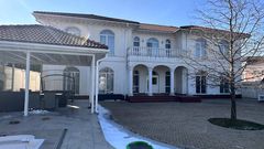 A spacious house is for sale at Sovinion 3