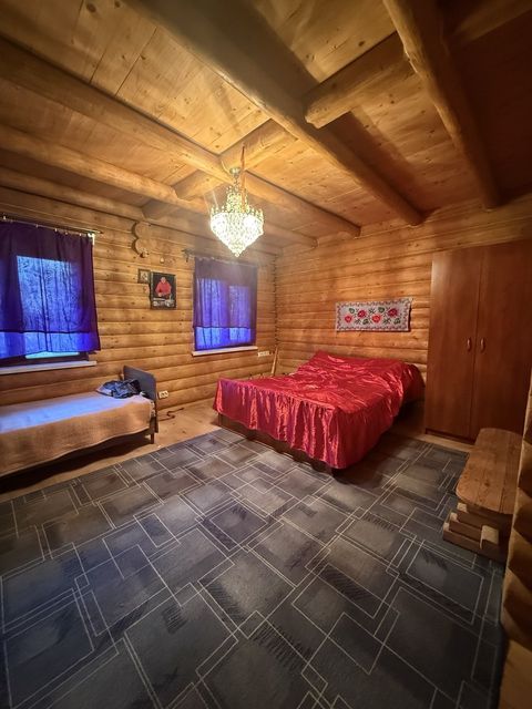 Будинок на Полуничній вул.