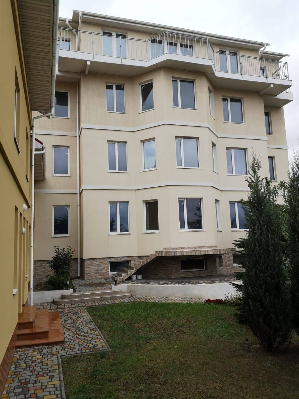 House on Raiduzhna Street